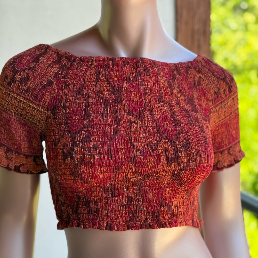 Angie Red Orange Smocked Top crop rust yellow border Tag: L Fit:M (Fits small)